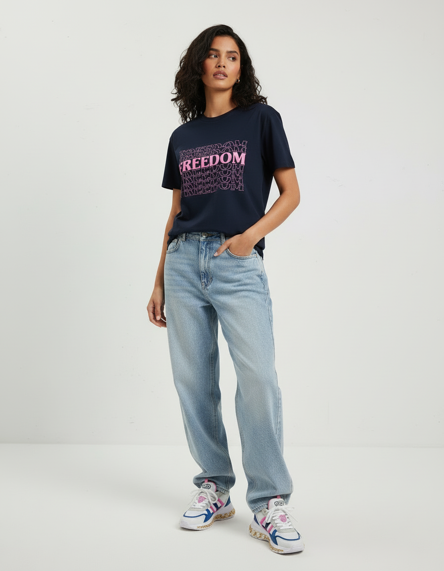 FEMALE Stretch T-shirt